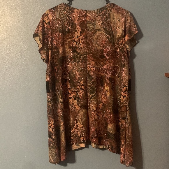 EUC Pink sparkly plus size top❤️ - Picture 4 of 8